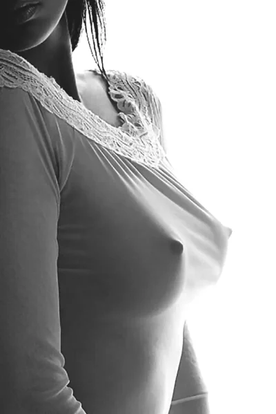 Девушки с большими сиськами в прозрачных кофтах