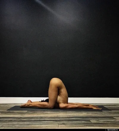 Красивые голые гимнастки