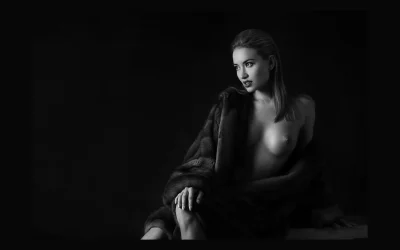 Женские фотопортреты в стиле ню