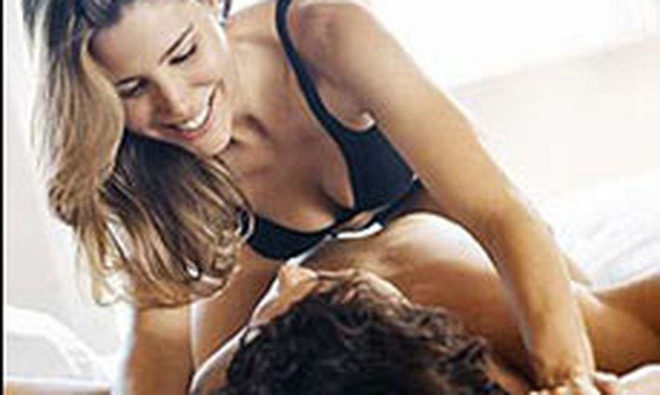 Сверху женщина