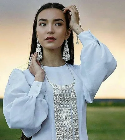 Якутка Анастасия Санитарова