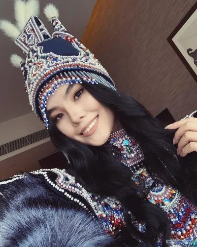 Узбечки монобровь