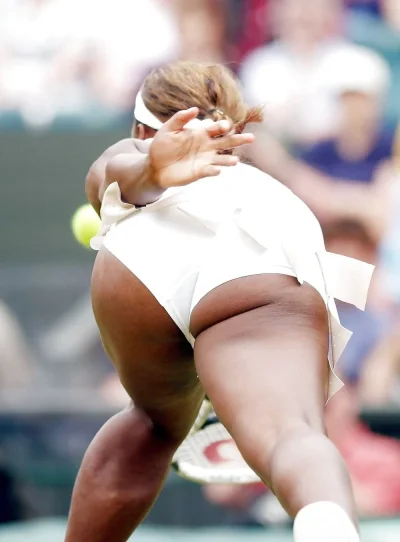 Серена Уильямс и Винус Уильямс на пляже