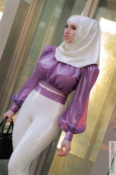 Хиджаб в обтяжку чеченки