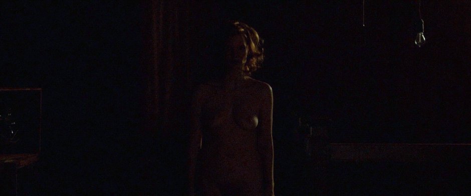 Обнаженная актриса