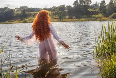 Эротическая фотосессия на озере