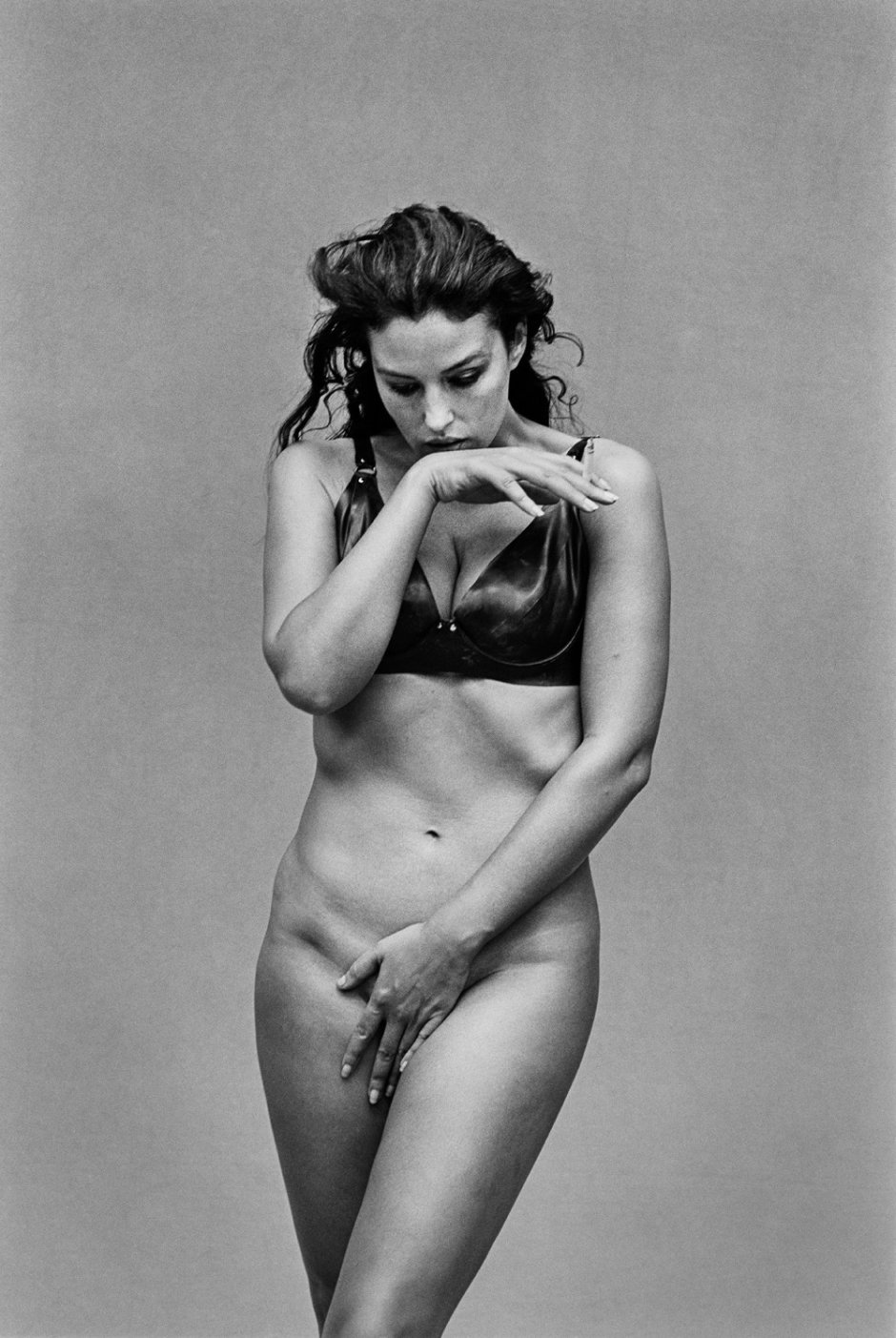 Моника белуччи в молодости голая