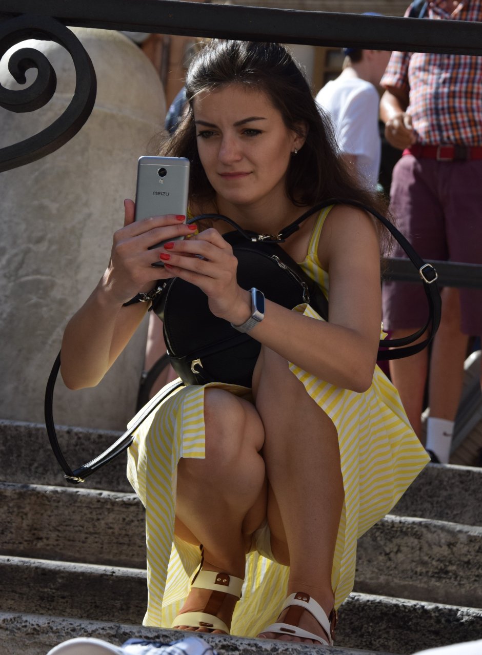 Пьяные девушки без трусиков