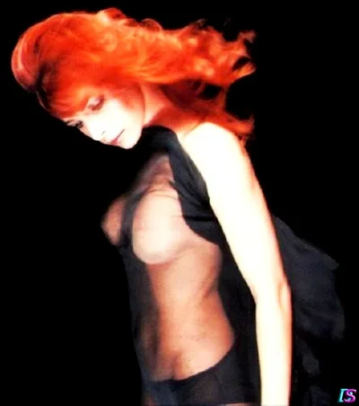 Mylène Farmer эротические фото