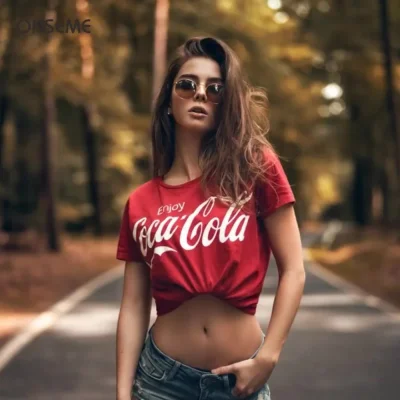 Сиерра Скай в шортах