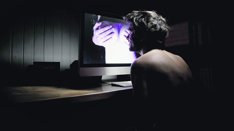 Мужское волосатое пузо