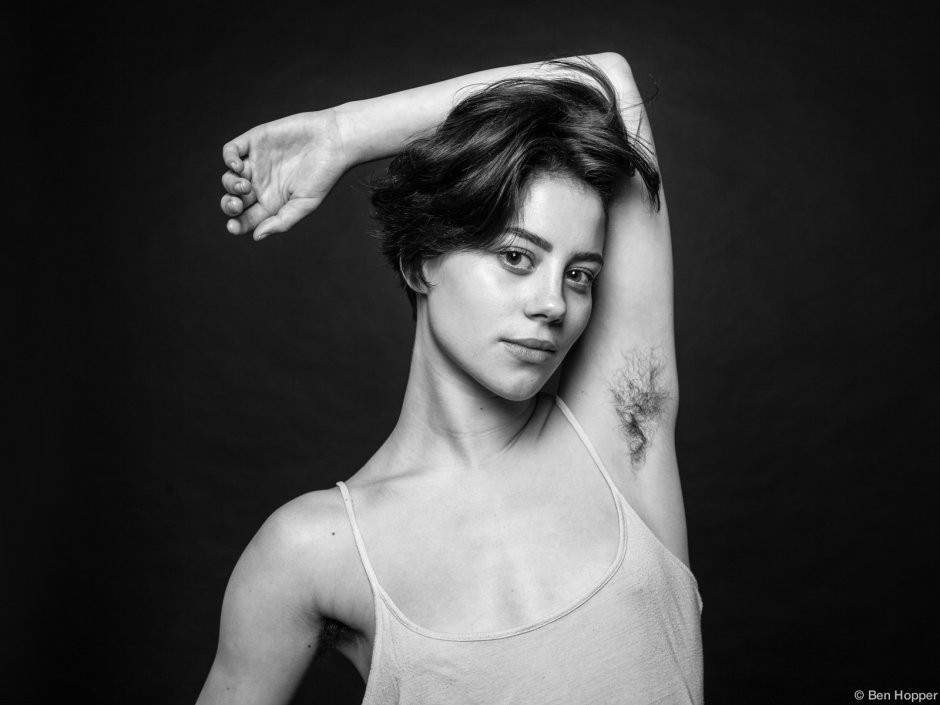 Красивый женский животик