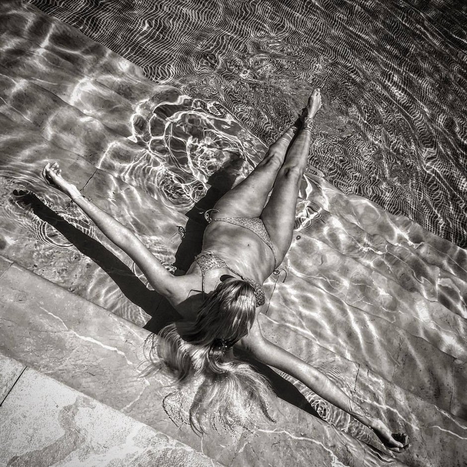 Олеся Судзиловская сиськи