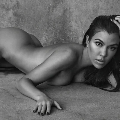 Кортни кардашян голая