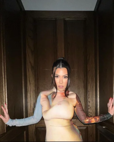 Кардашьян кортни