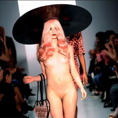 Мода голышом