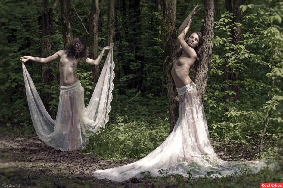 Фотосессия в лесу в платье