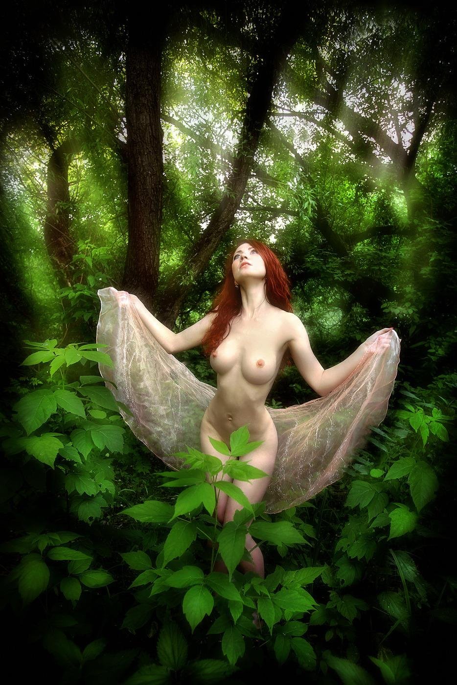 Эротические рыжие ведьмы ню