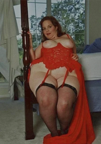 Эшли алексис сайз плюс