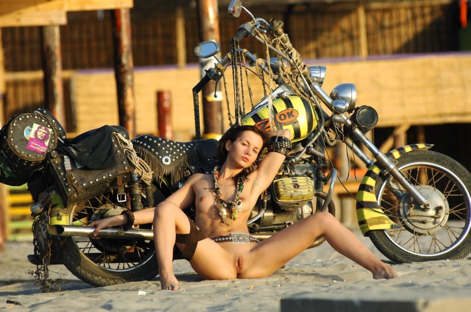 Эротика на мотоцикле
