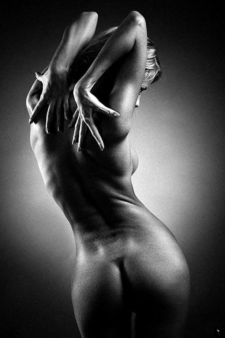 Художественное ню