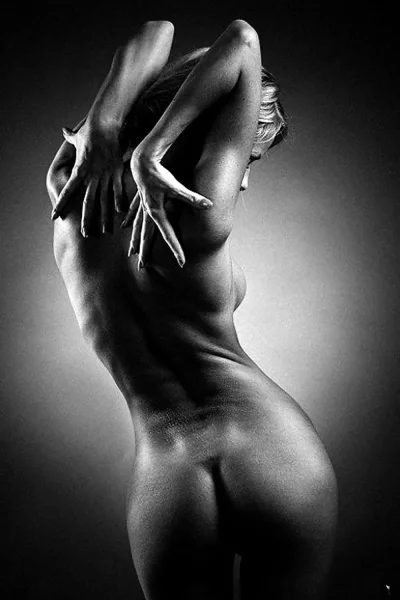 Художественное ню