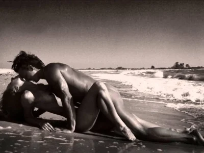 Красивые голые мужчины и женщины