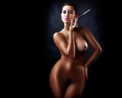 Голые красотки на темном фоне