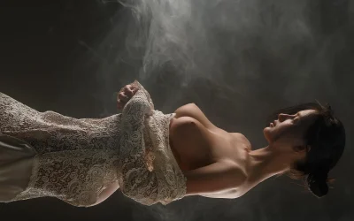 Художественная эротика