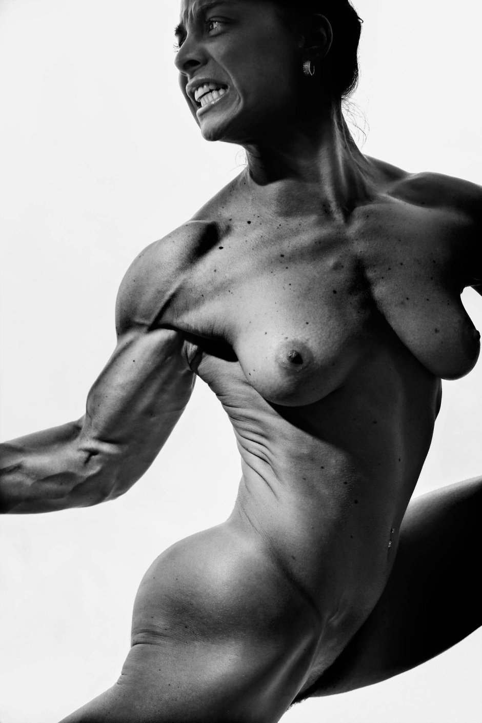 Культуристки ню