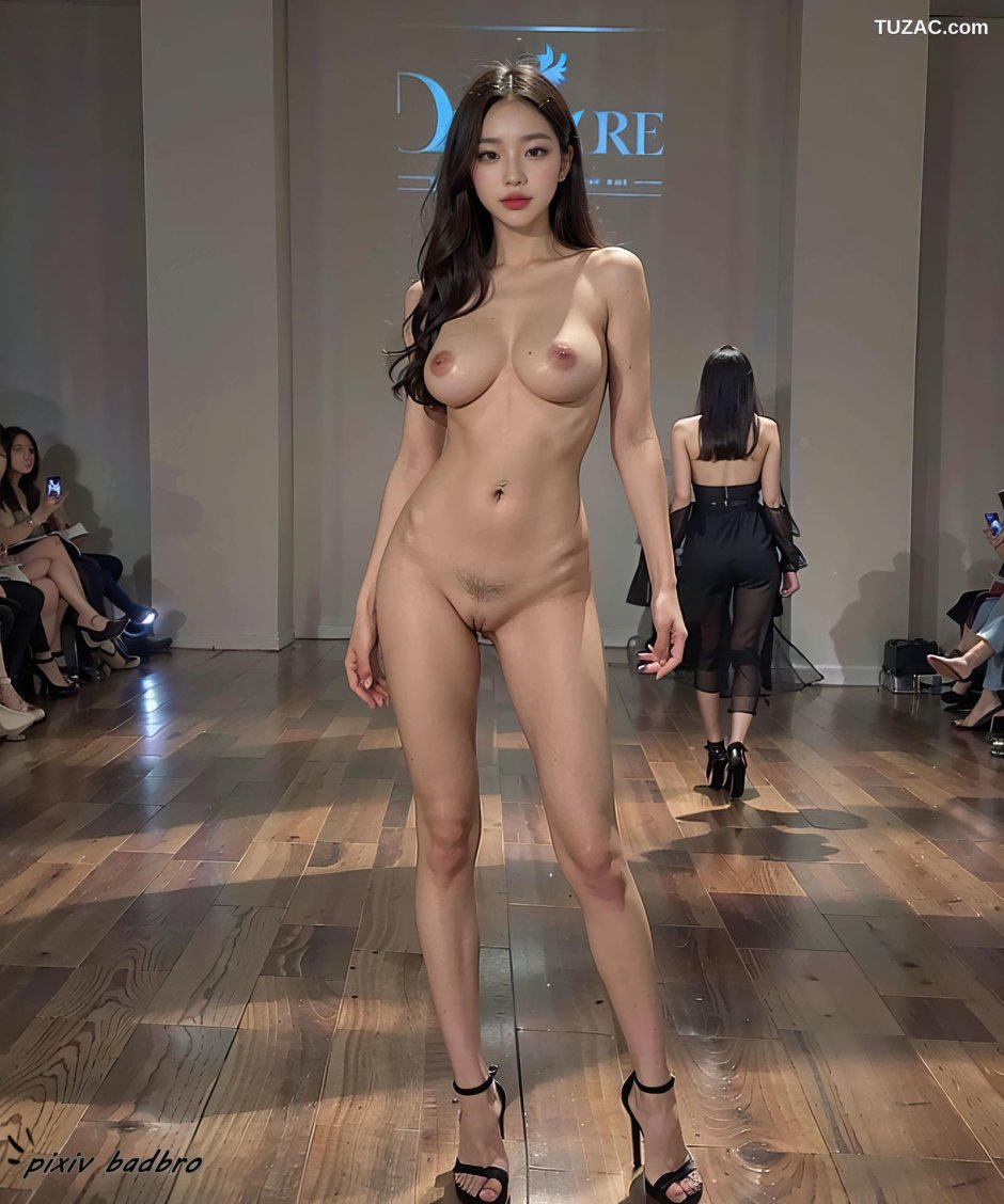 Красивая азиатская девушка