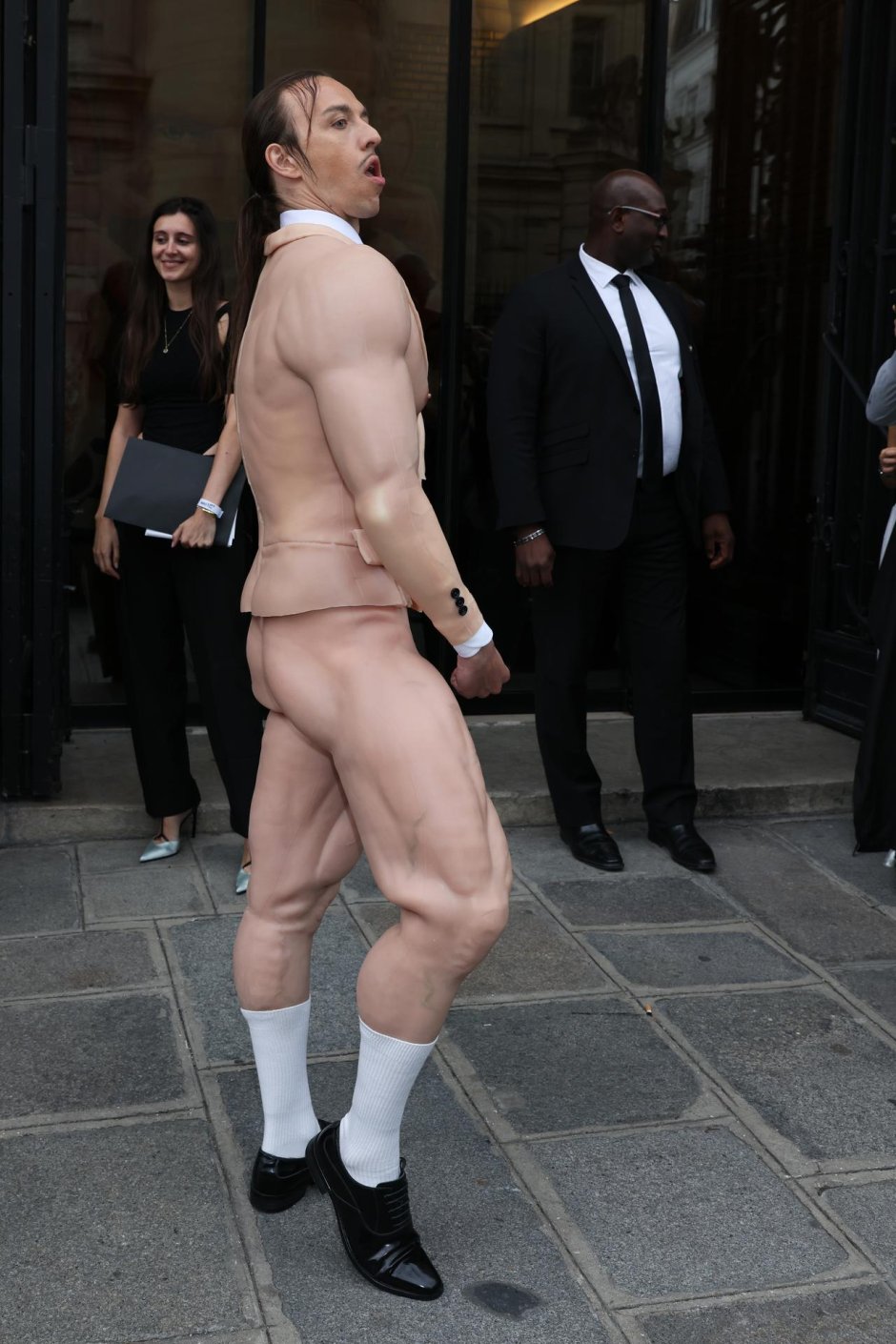 Костюм голого человека