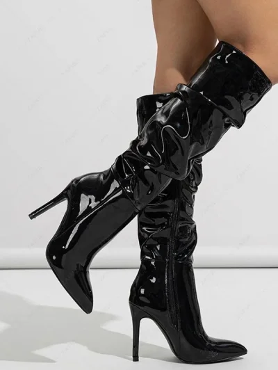 Женские сапоги до колена из лакированной кожи
