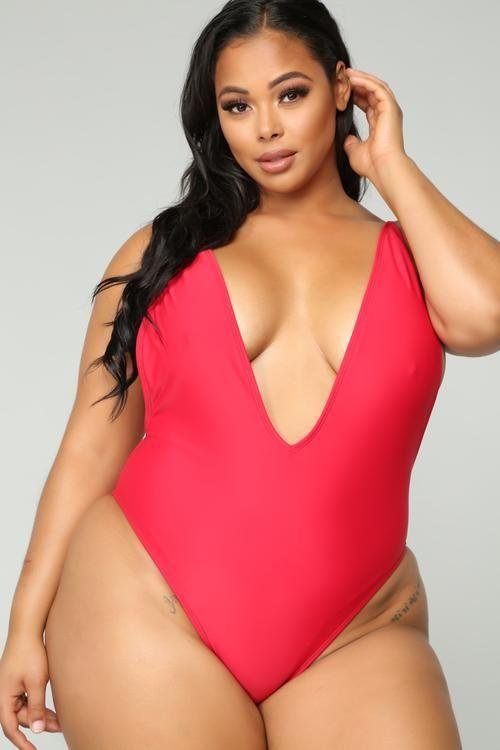 Купальник для полных девушек