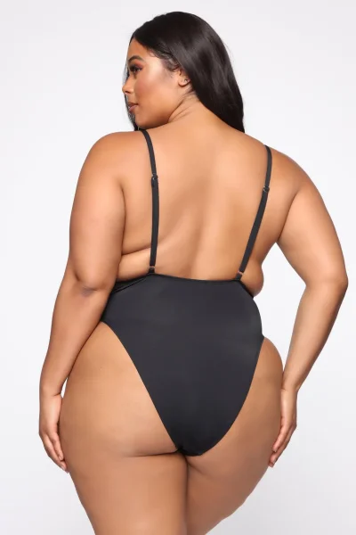 Пышная женщина