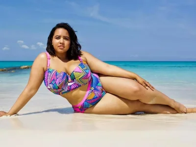 Эшли грэм реклама купальников