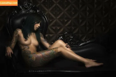 Девушка тату