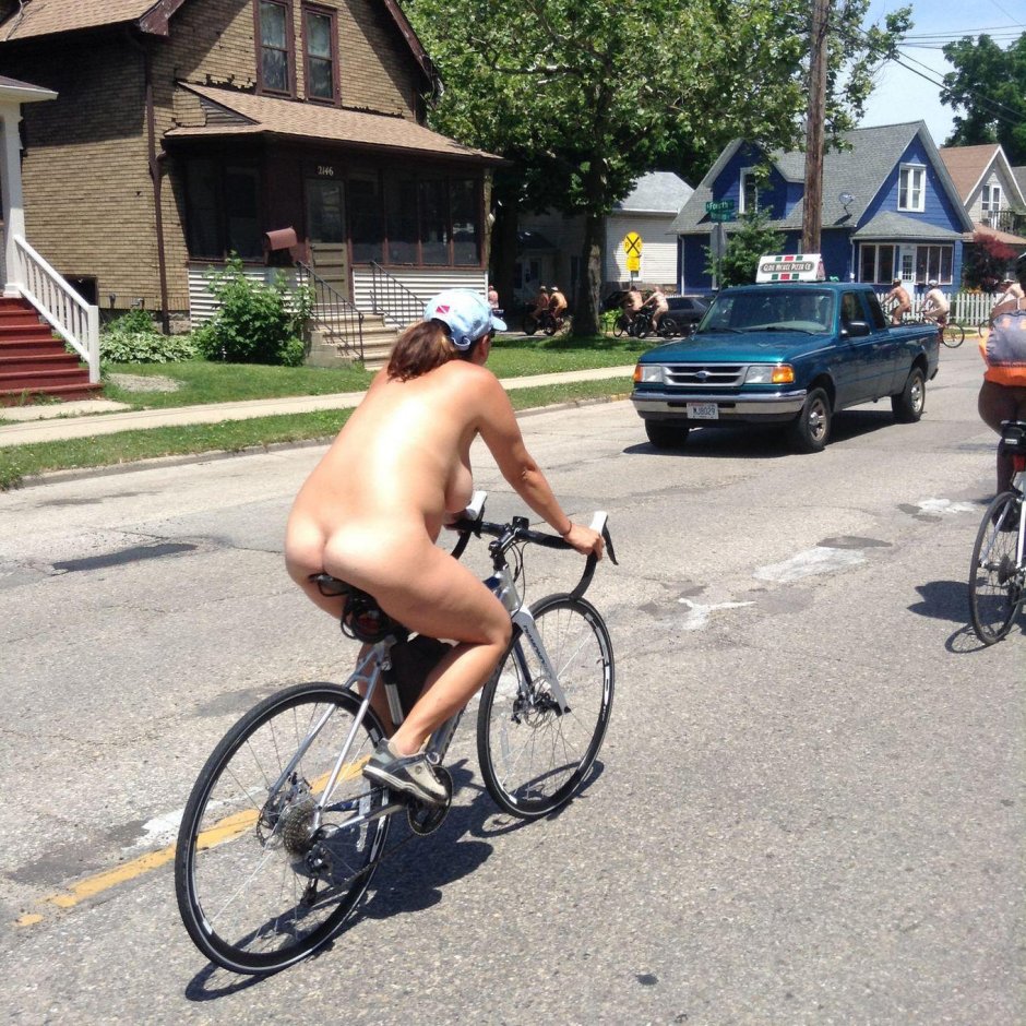 World naked bike ride