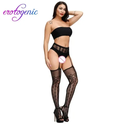 Эротические чулки с поясом