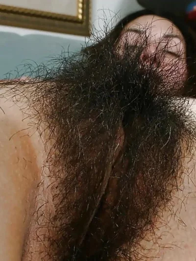 Самые длинные волосы на лобке