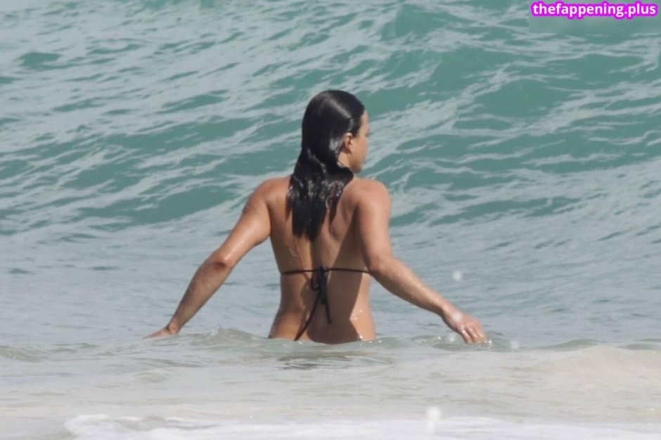 Адриана лима в бикини