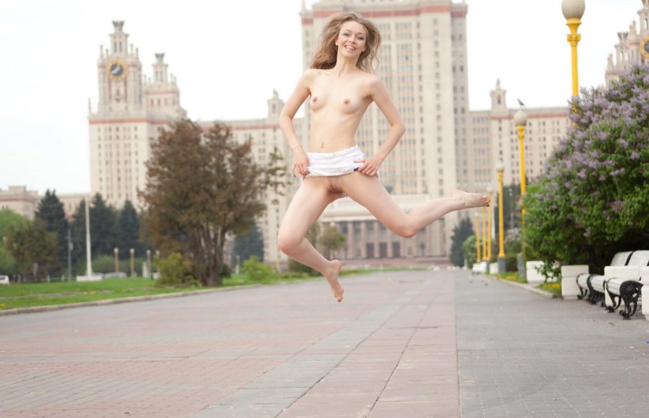 Студентка мгу разделась