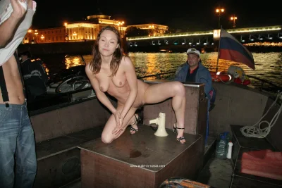 Голые девки санкт-петербурга