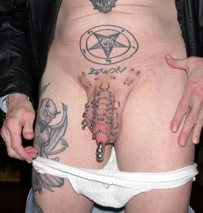 Тату на член