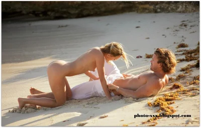 На пляже ню