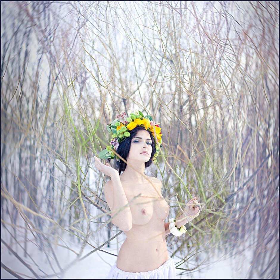 Эротичная девушка весна