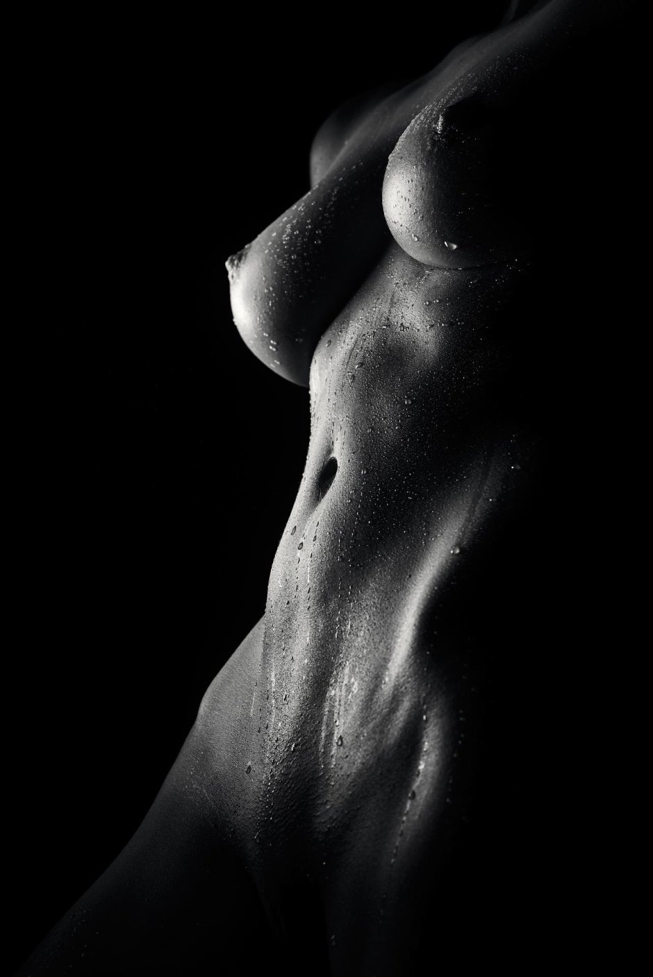 Женское тело ню