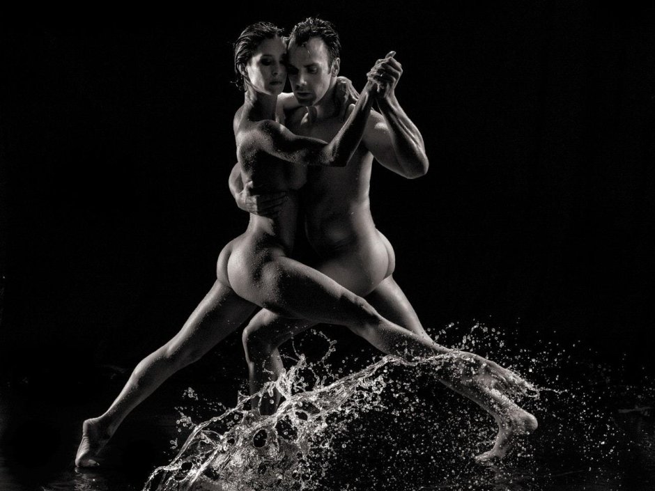 Красивый эротический танец