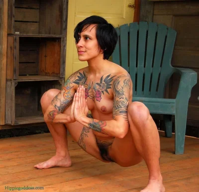 Голые волосатые татуированные
