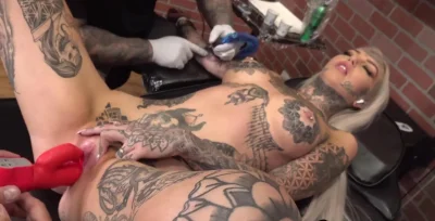 Эмбер татуированная xxx